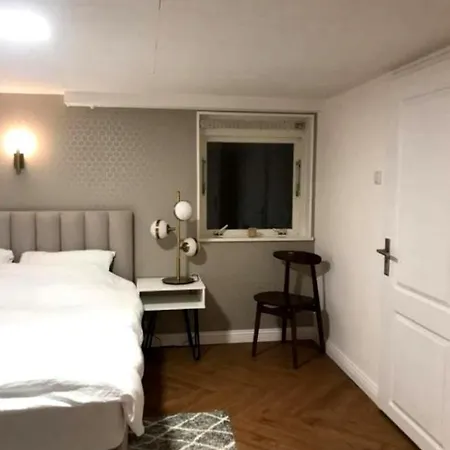 Beautiful Deluxe Room In Ouderkerk 암스텔벤